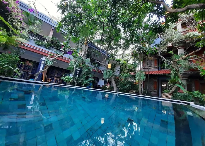 Hotel Pendawa Gapura Kuta 2*