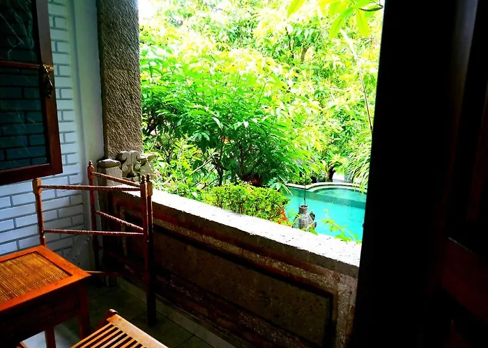 Hotel Pendawa Gapura Kuta 2*