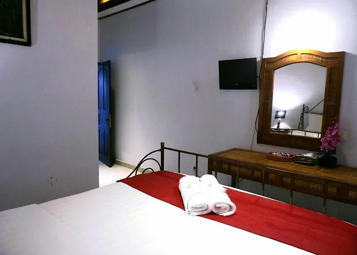 Pendawa Gapura Kuta 2*