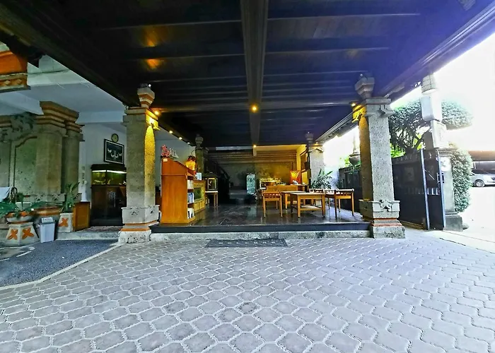 Pendawa Gapura Kuta Hotel